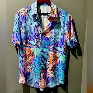 Men Jaguar Jungle patter button up top